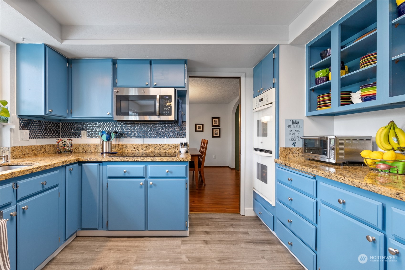 8410 Zircon Drive SW