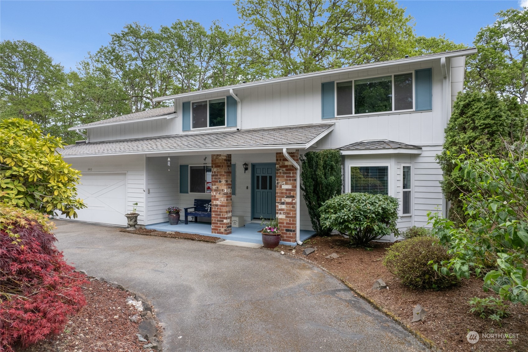 8410 Zircon Drive SW