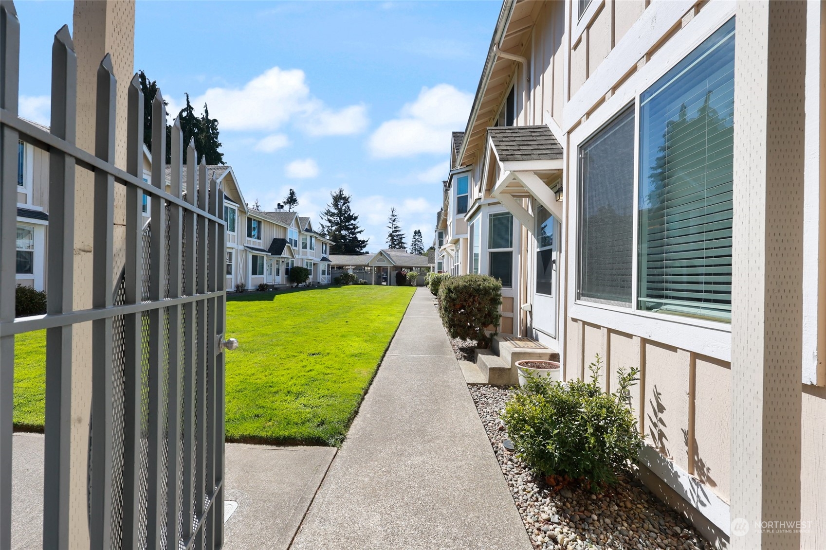 2615 Mountain View Avenue W #A-8