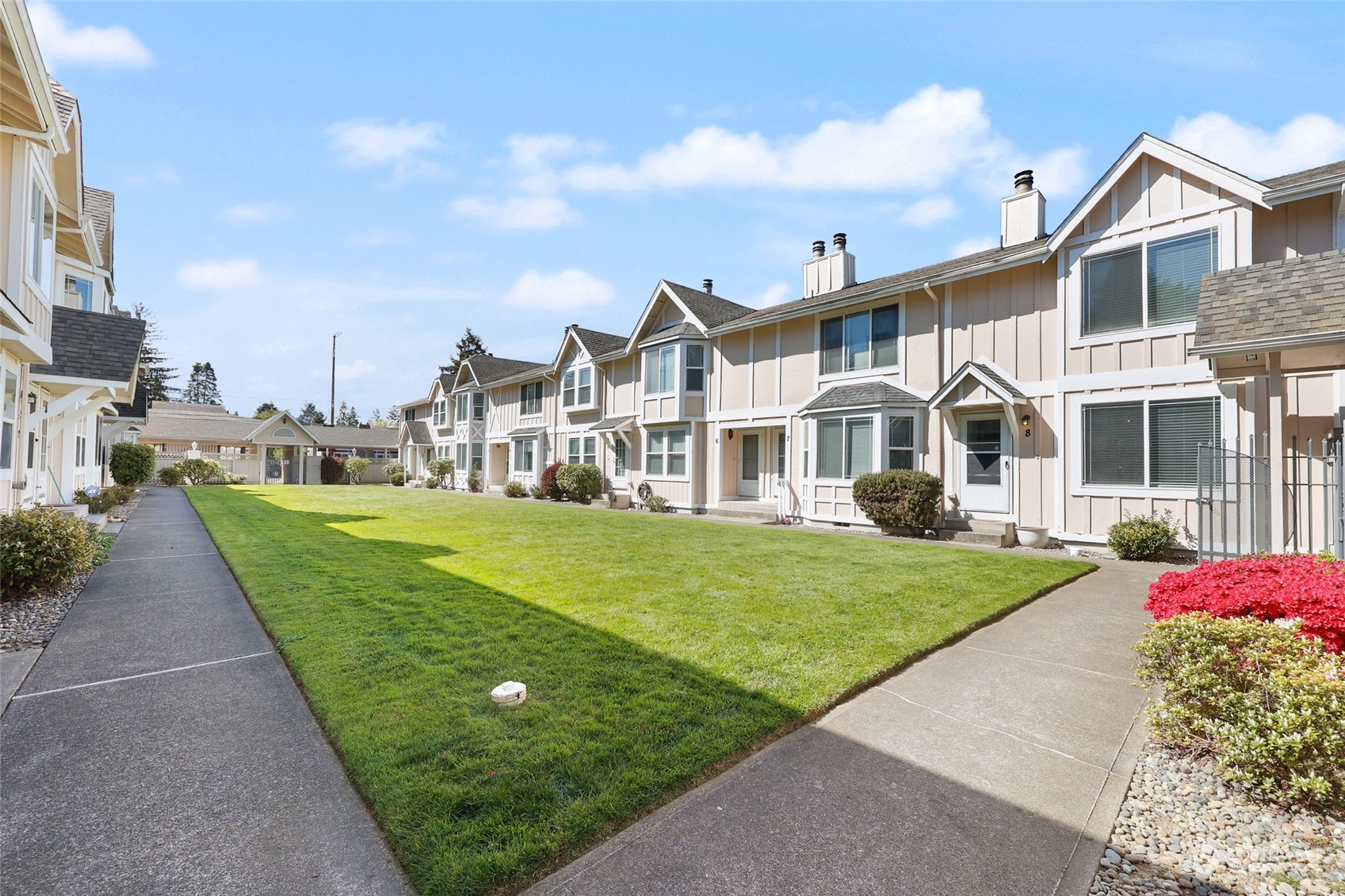 2615 Mountain View Avenue W #A-8