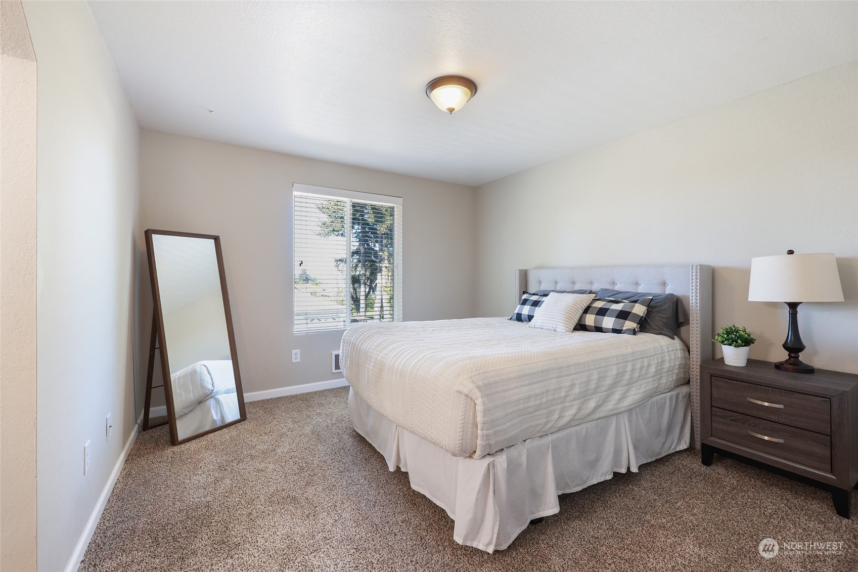 2615 Mountain View Avenue W #A-8