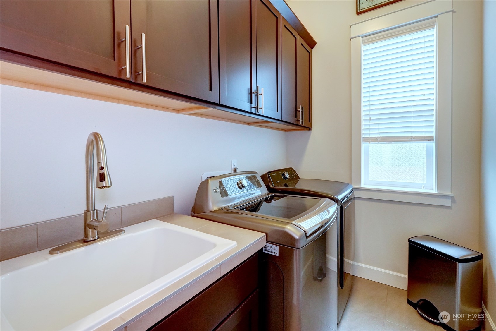 3806 Eagledale Court SE