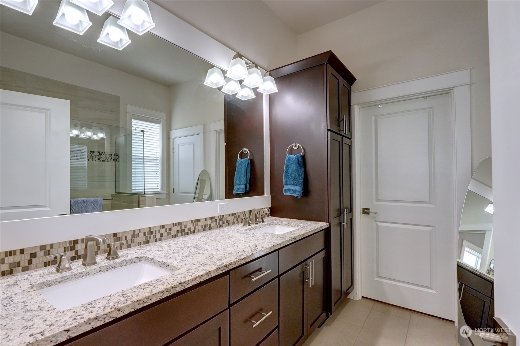 3806 Eagledale Court SE