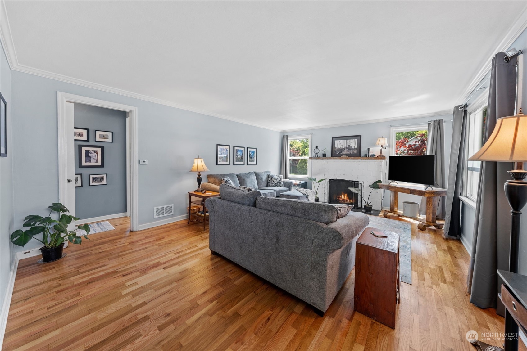 3401 N Madison