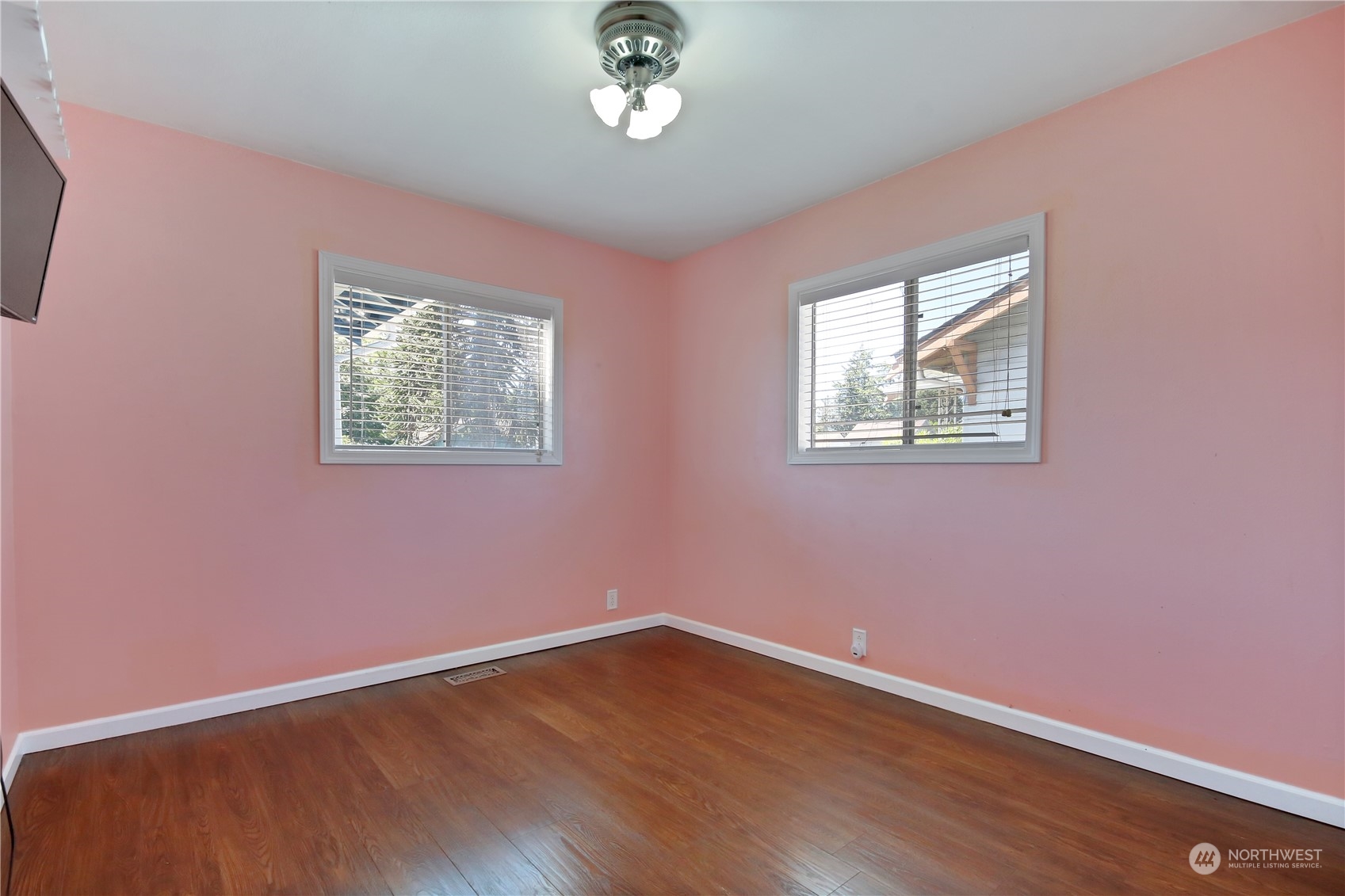 6239 S Warner Street