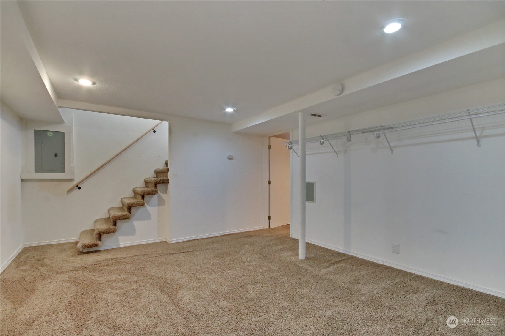 6239 S Warner Street