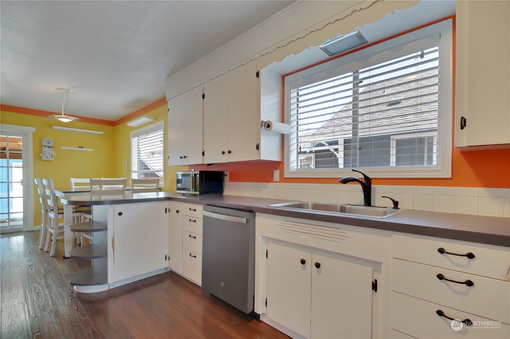 6239 S Warner Street