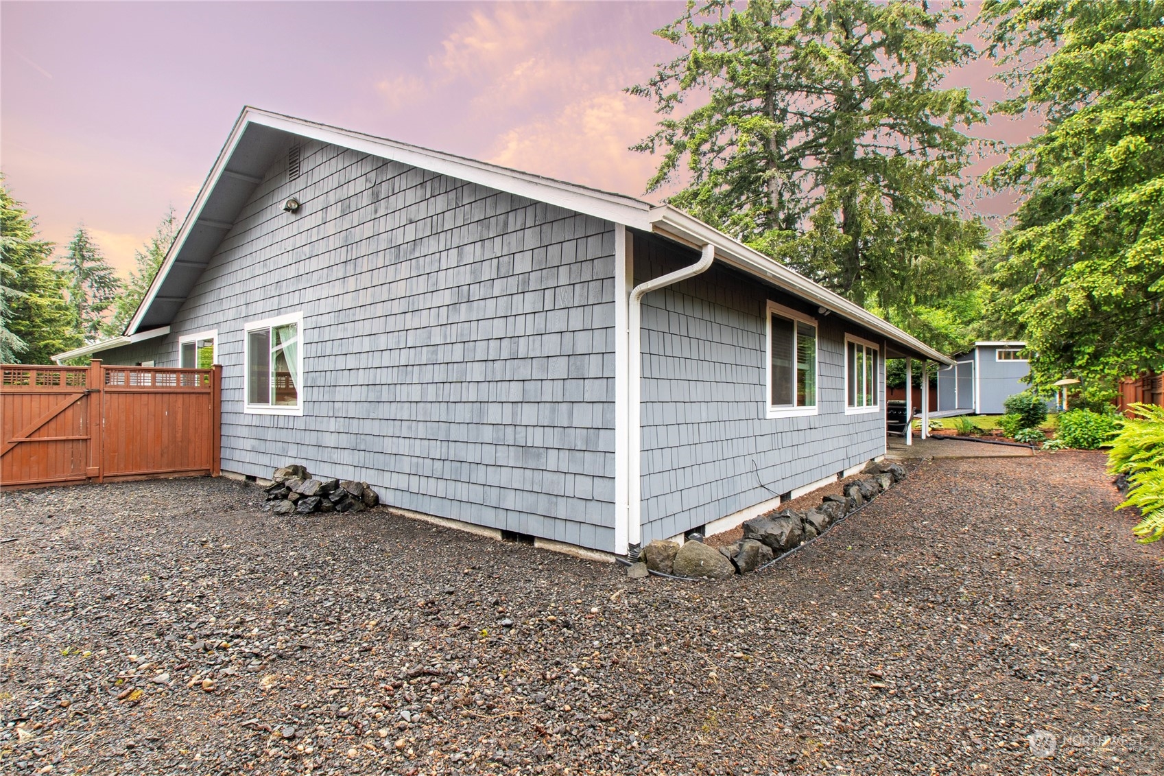 3922 Hillview Court NW, -4010