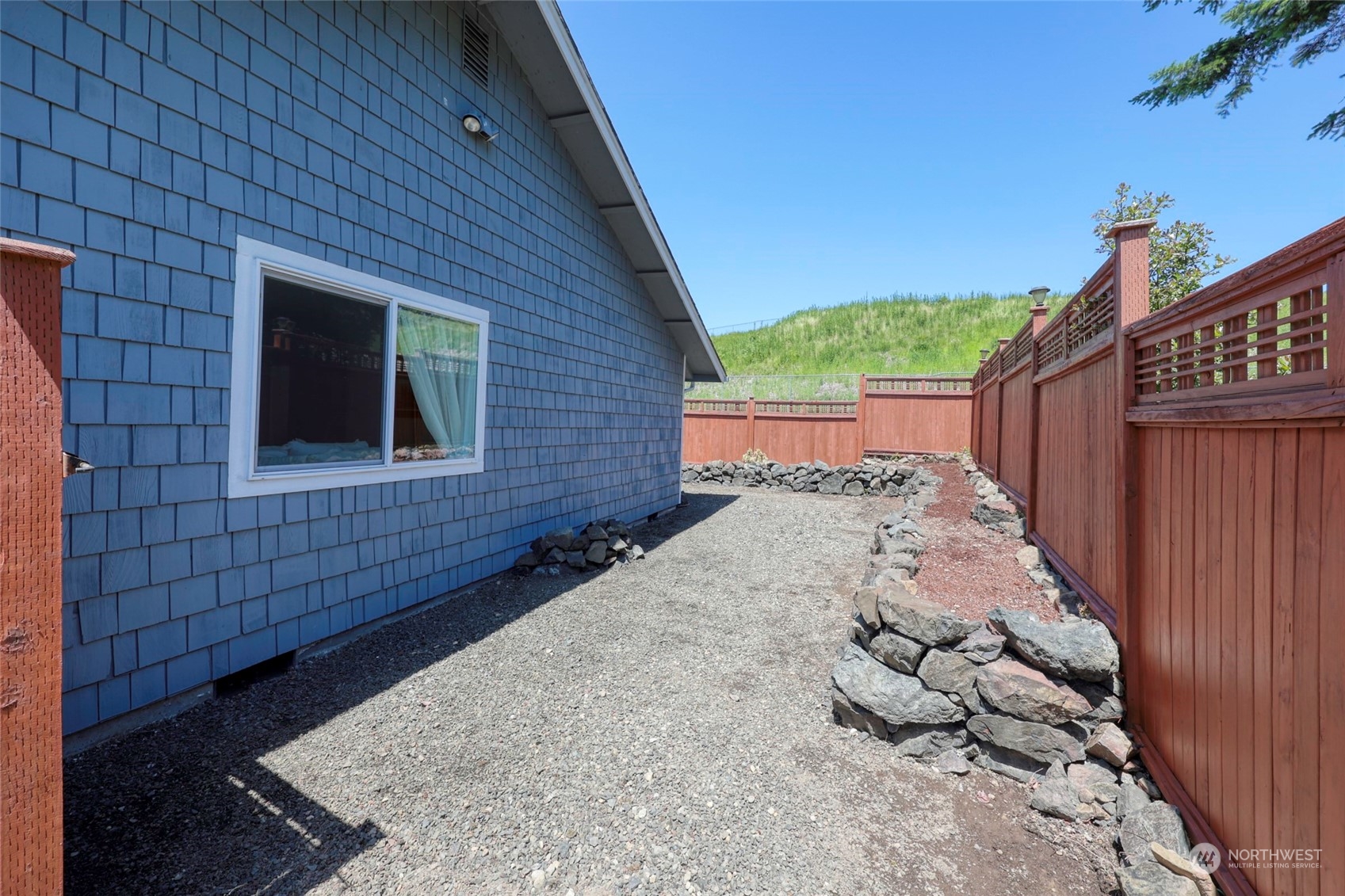 3922 Hillview Court NW, -4010