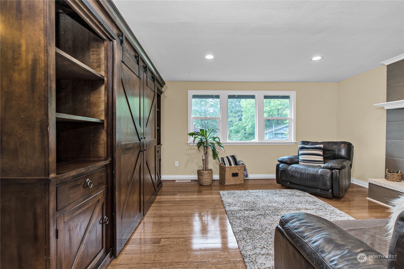 3922 Hillview Court NW, -4010