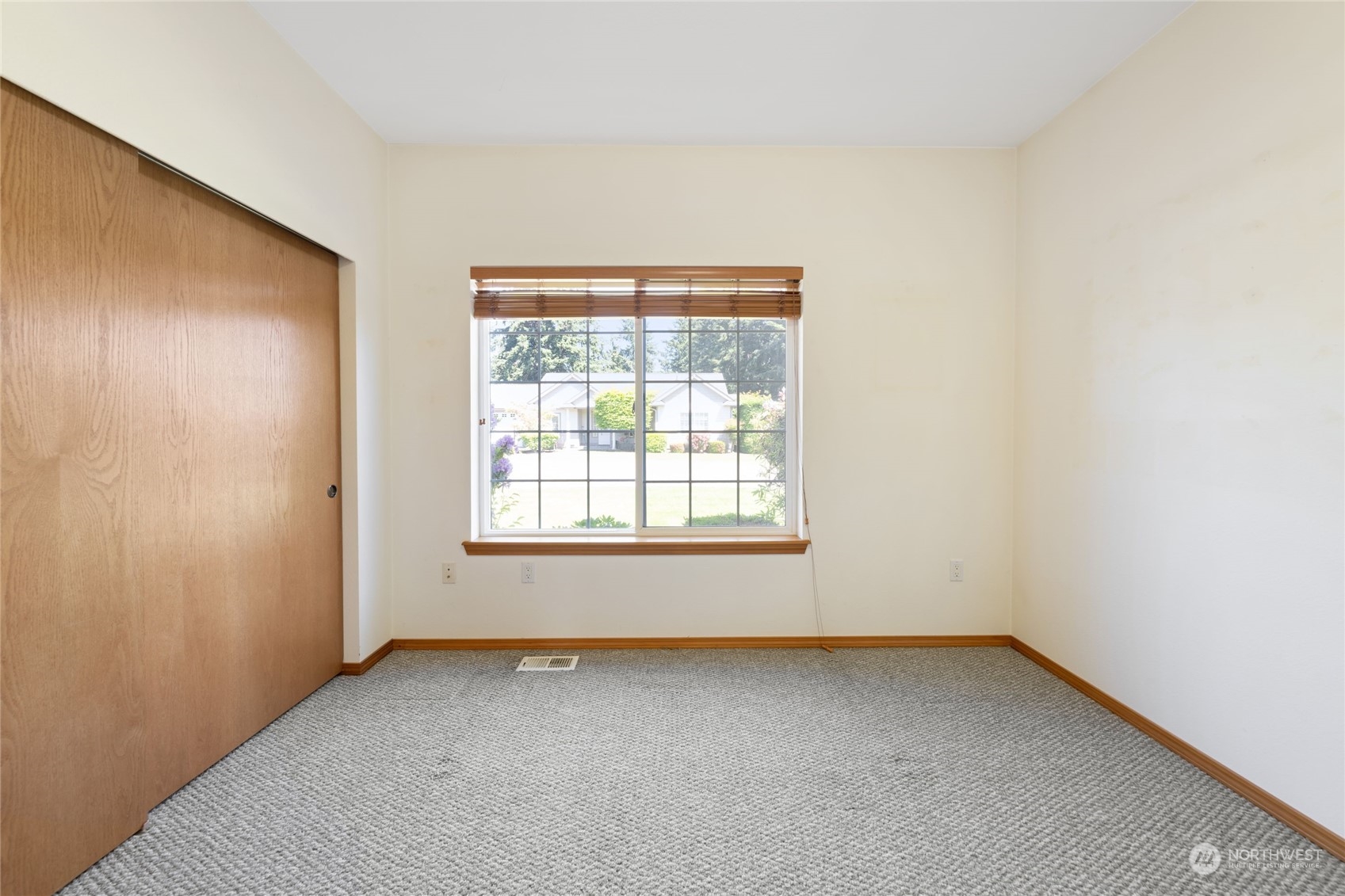 2212 33rd Avenue Ct SW