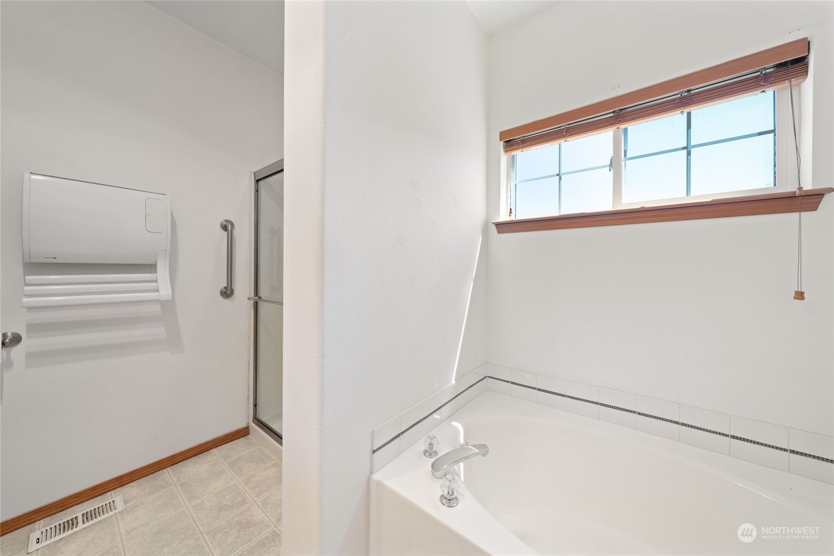 2212 33rd Avenue Ct SW