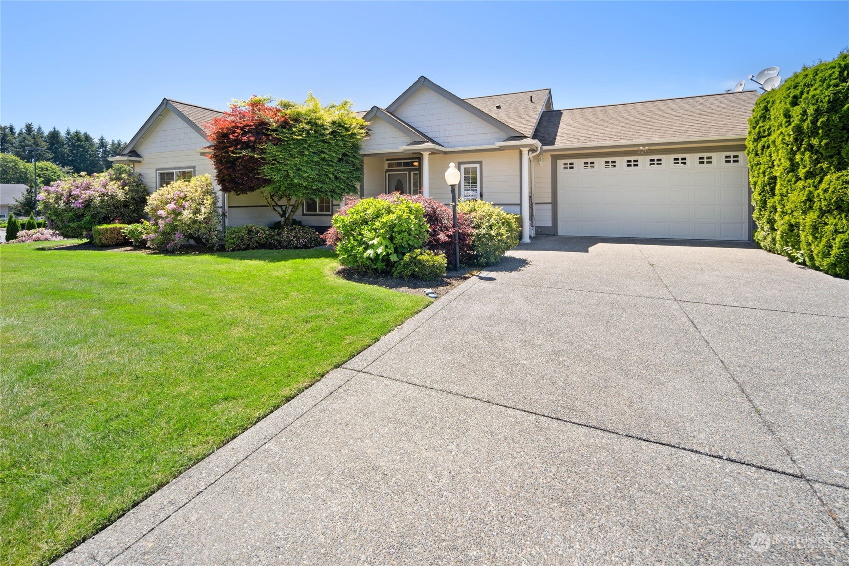 2212 33rd Avenue Ct SW