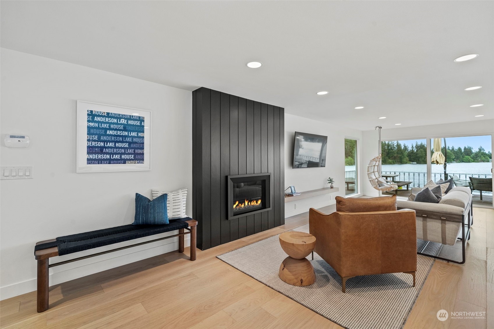 1102 Mountain View Boulevard S