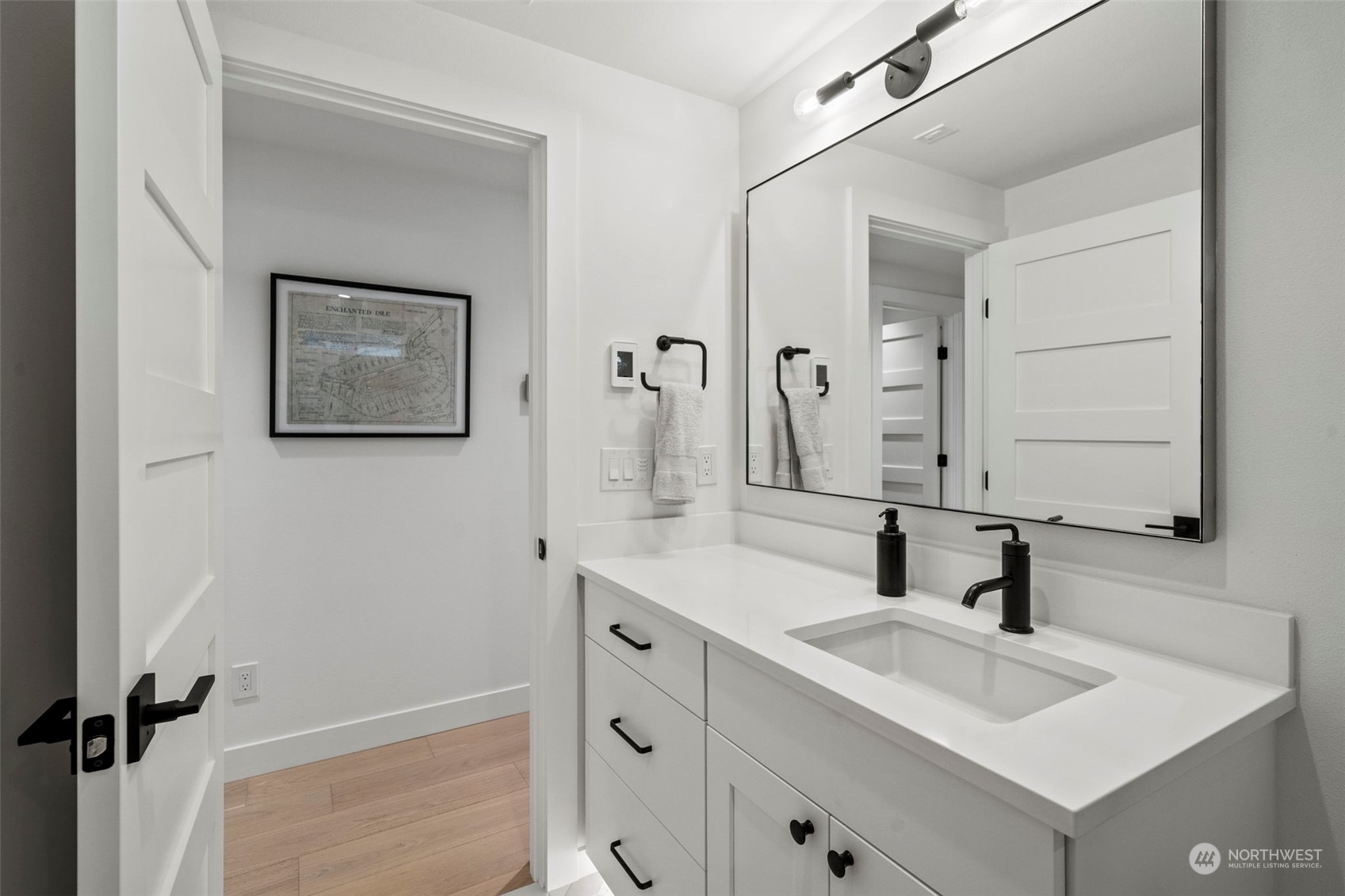 1102 Mountain View Boulevard S