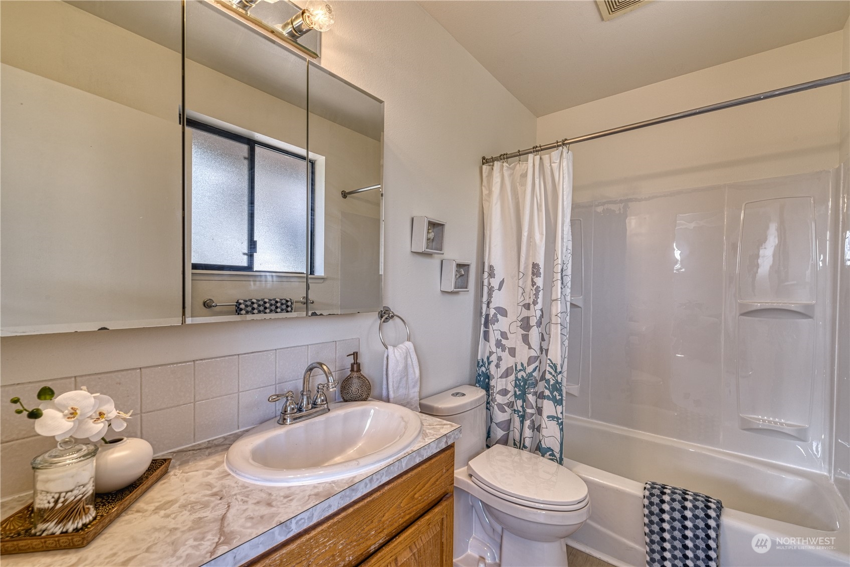 2215 N Ferdinand Street