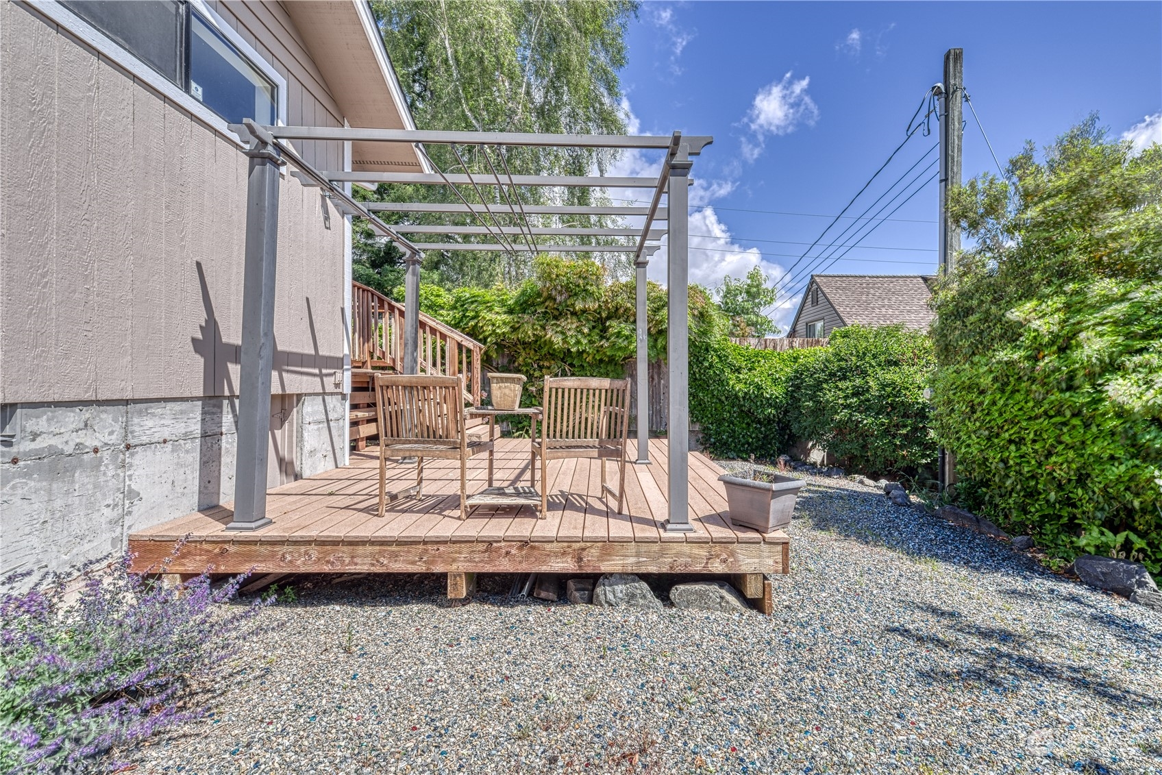 2215 N Ferdinand Street