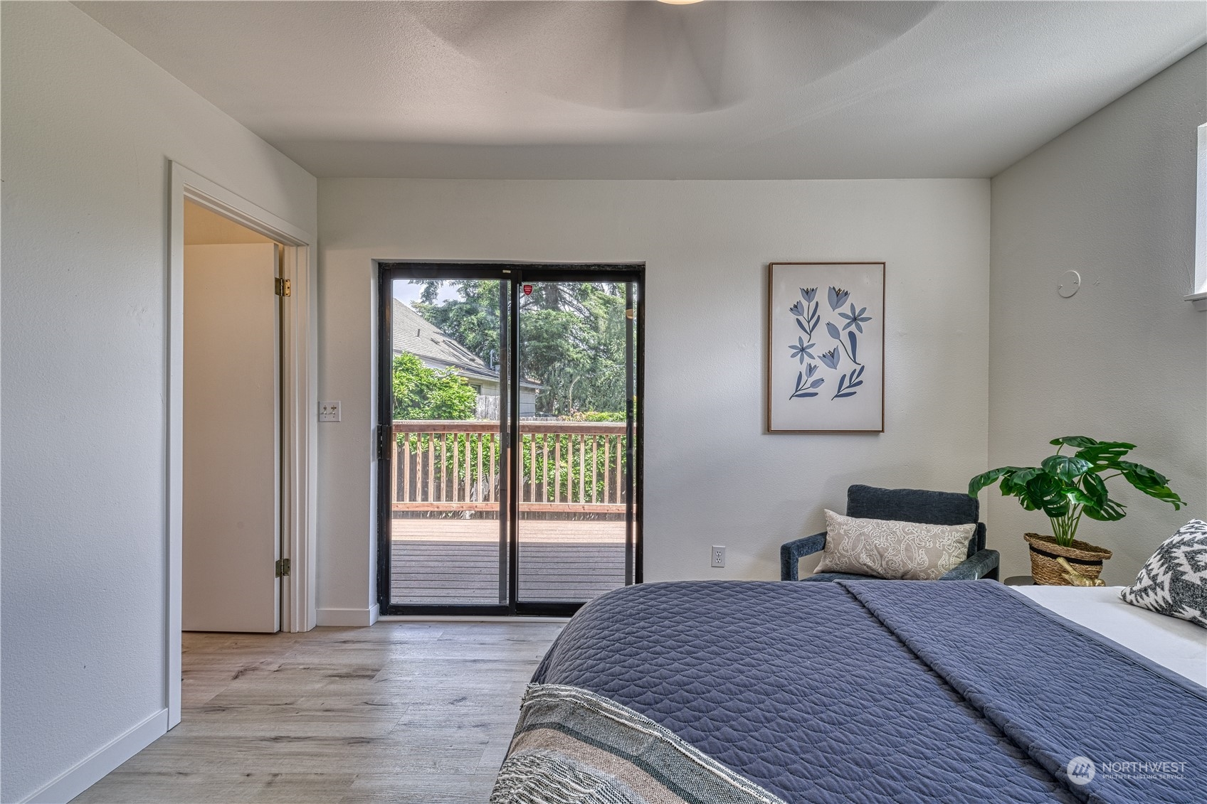 2215 N Ferdinand Street