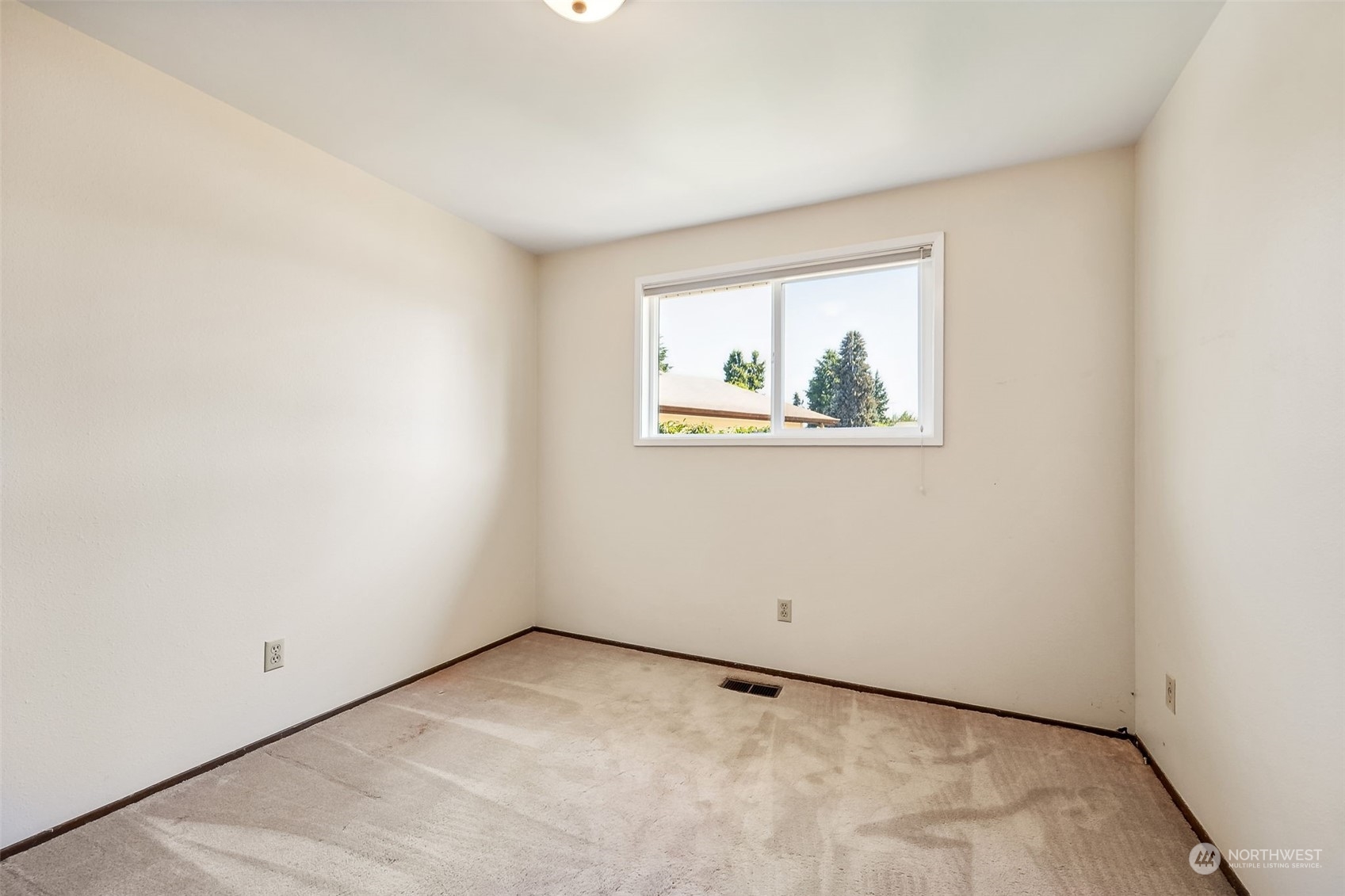 4226 Tarawa Place NE