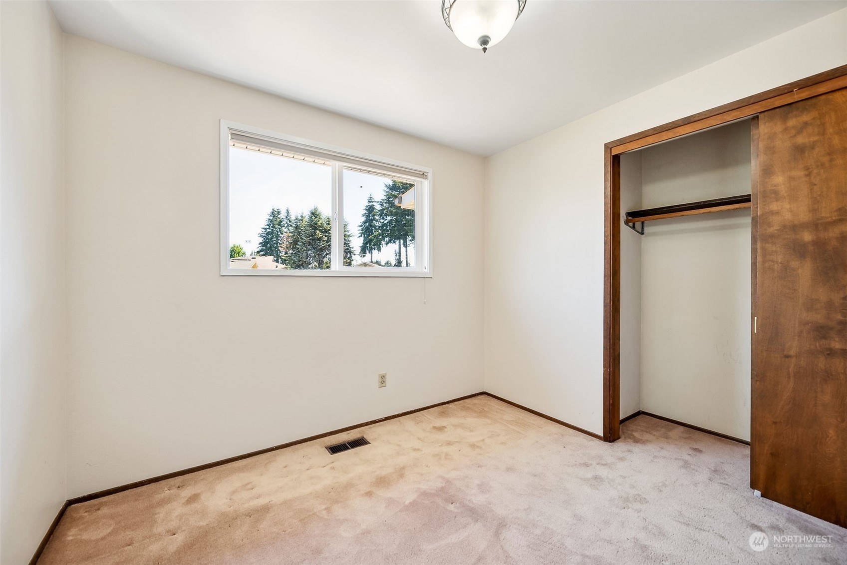 4226 Tarawa Place NE