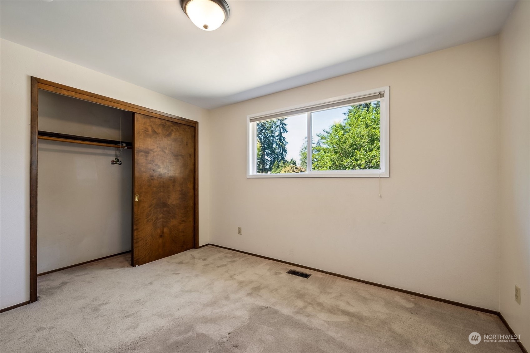 4226 Tarawa Place NE