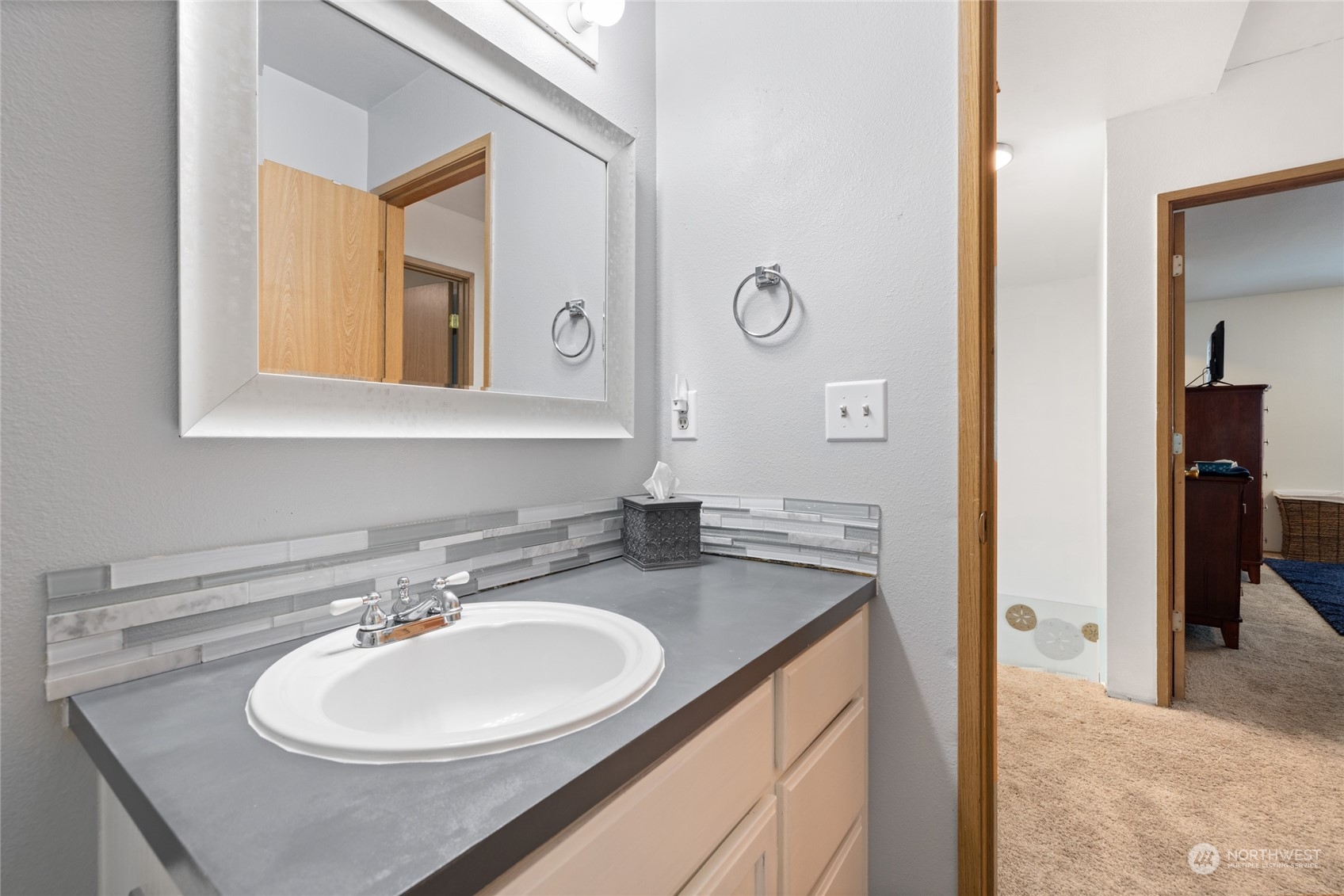 1222 7th Street SE #F