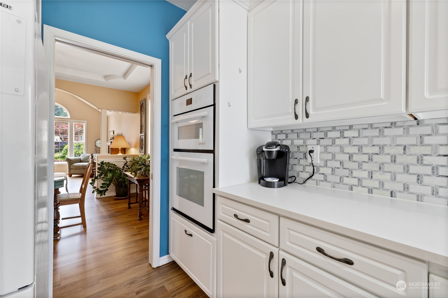 2727 Sutherland Place