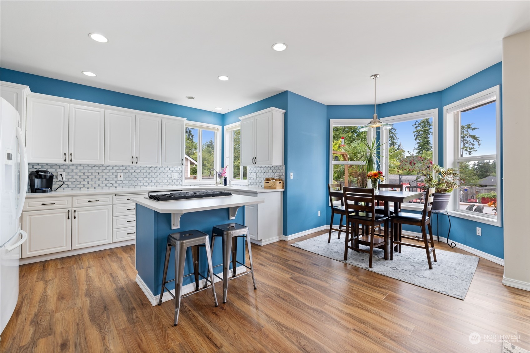 2727 Sutherland Place