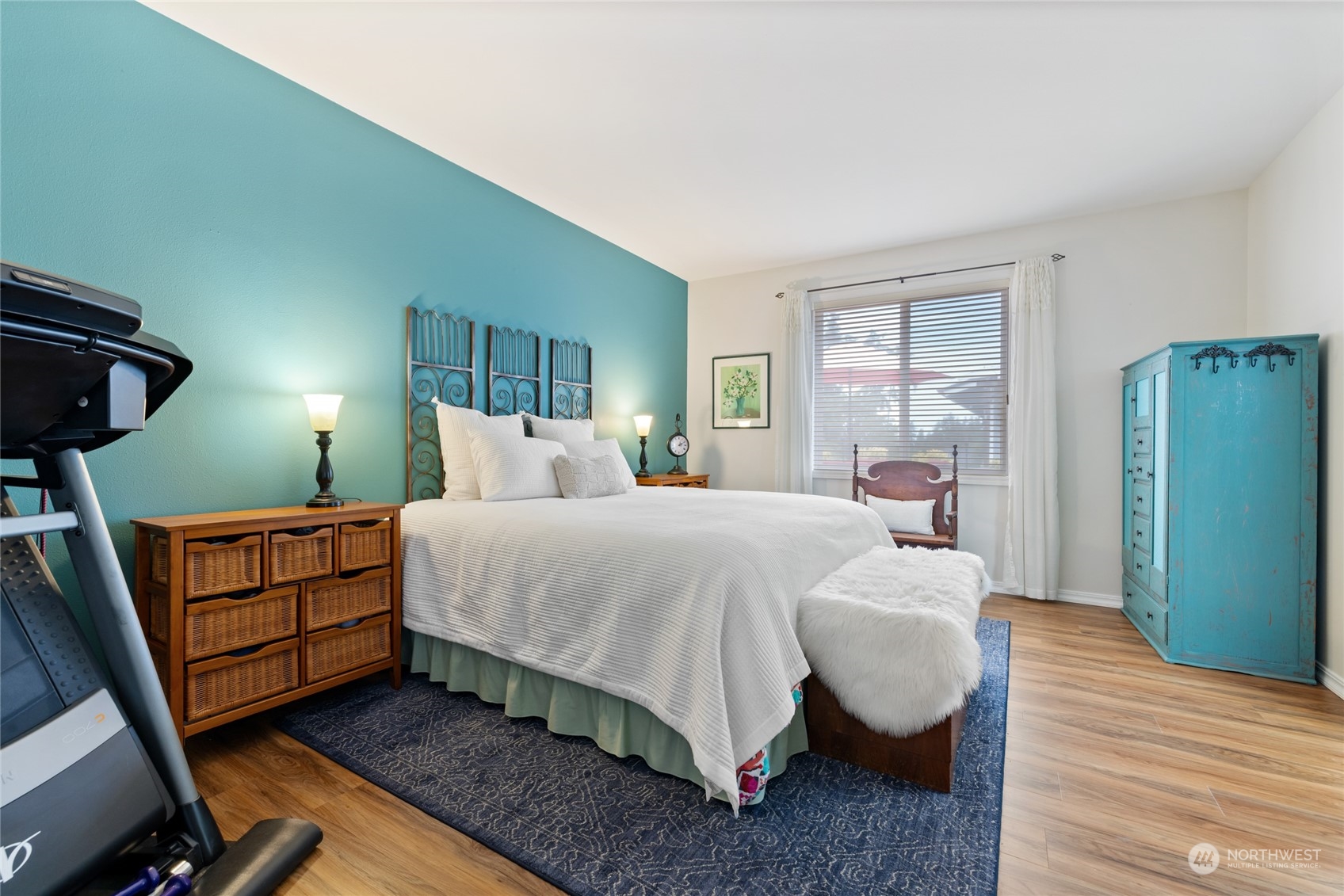 2727 Sutherland Place