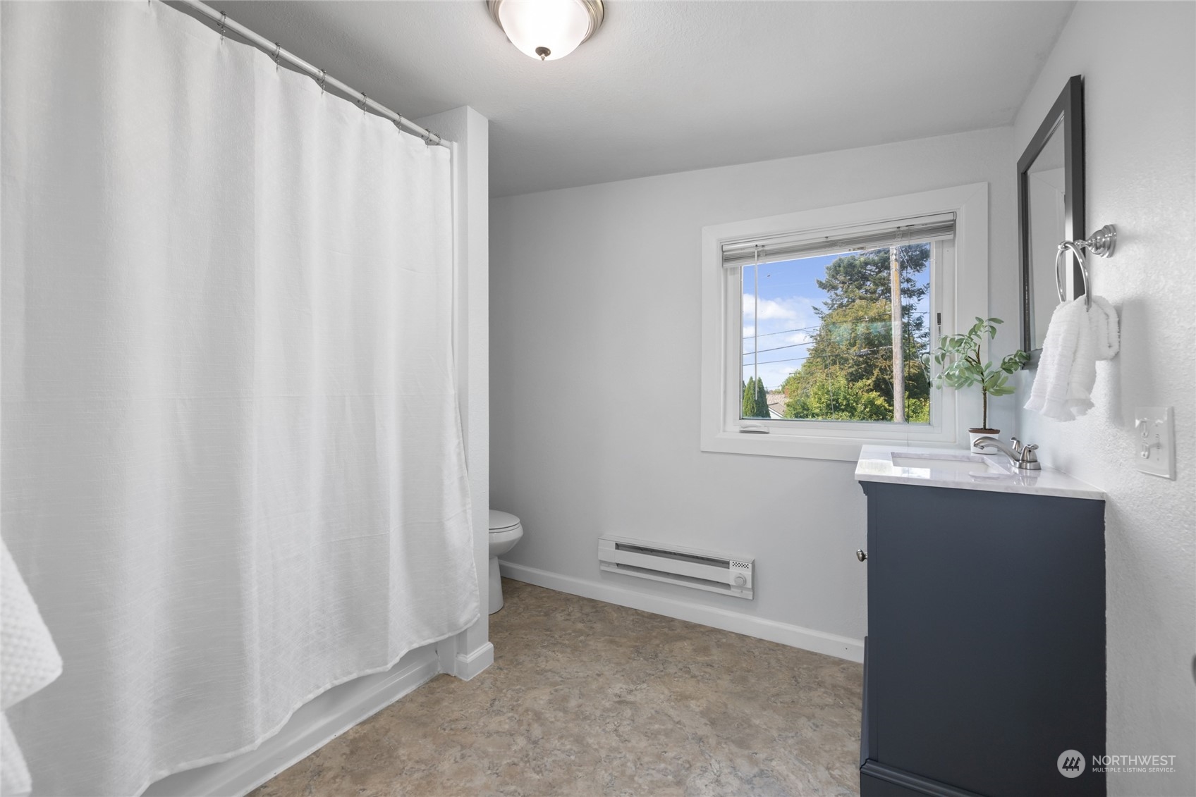 1319 E 65th Street