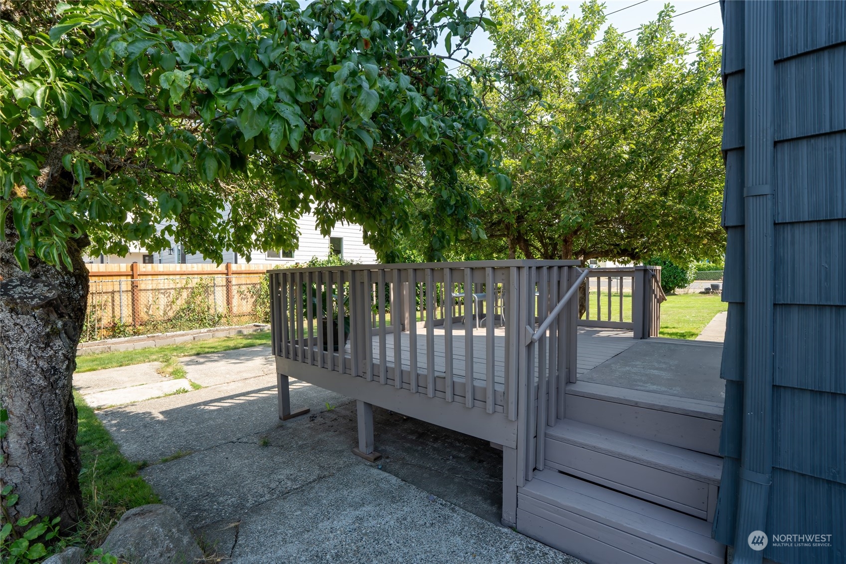 1319 E 65th Street