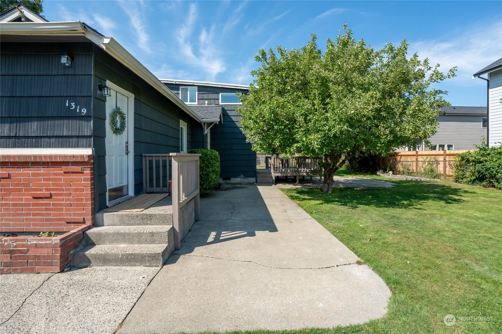 1319 E 65th Street