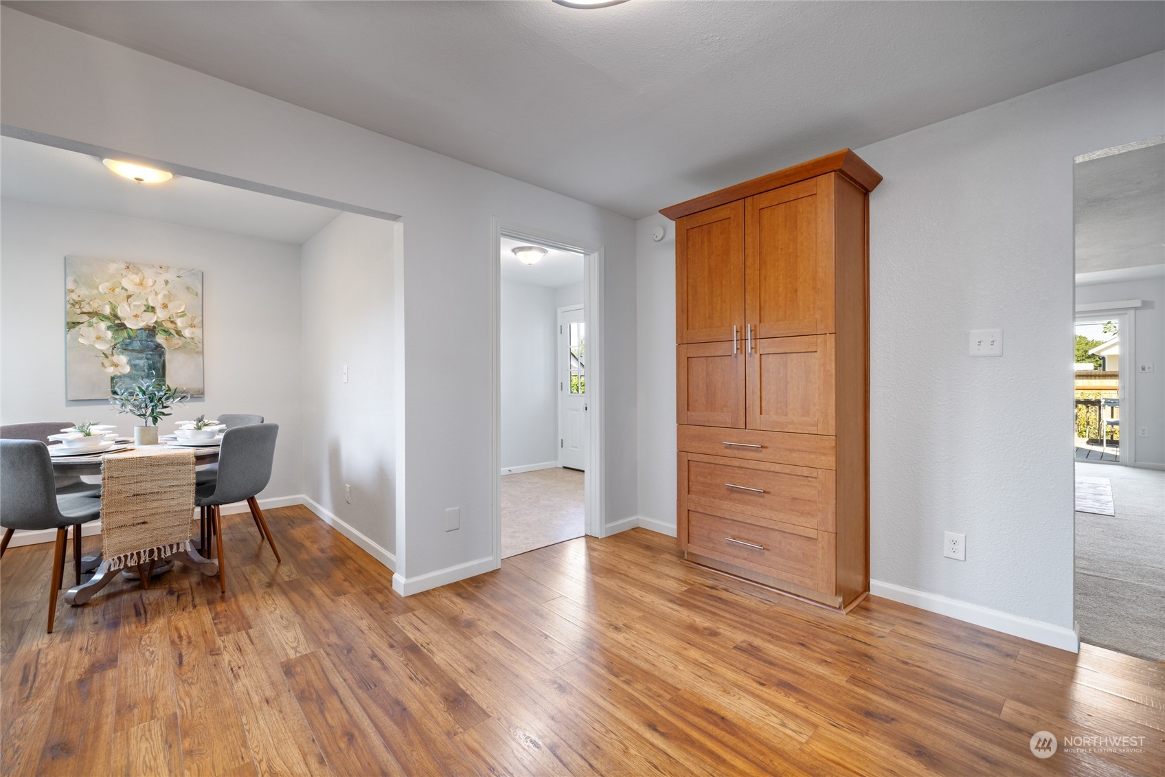1319 E 65th Street