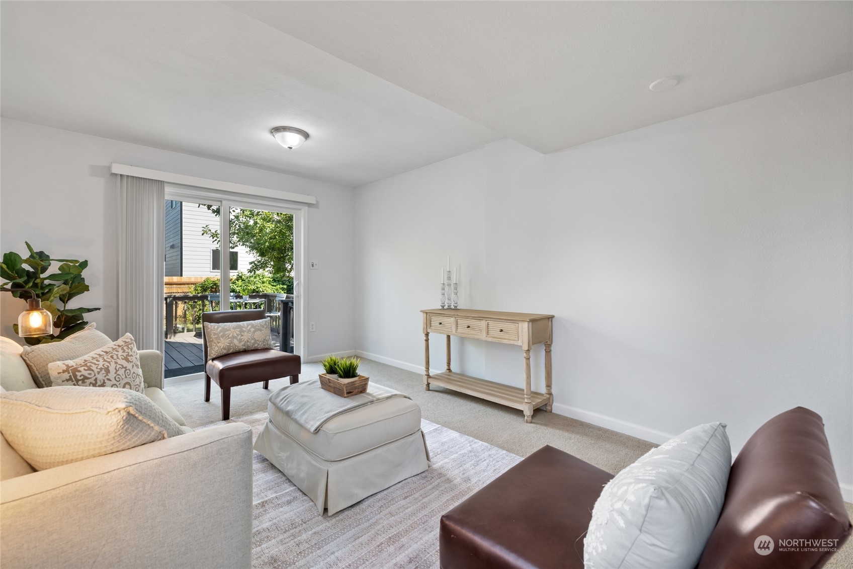 1319 E 65th Street