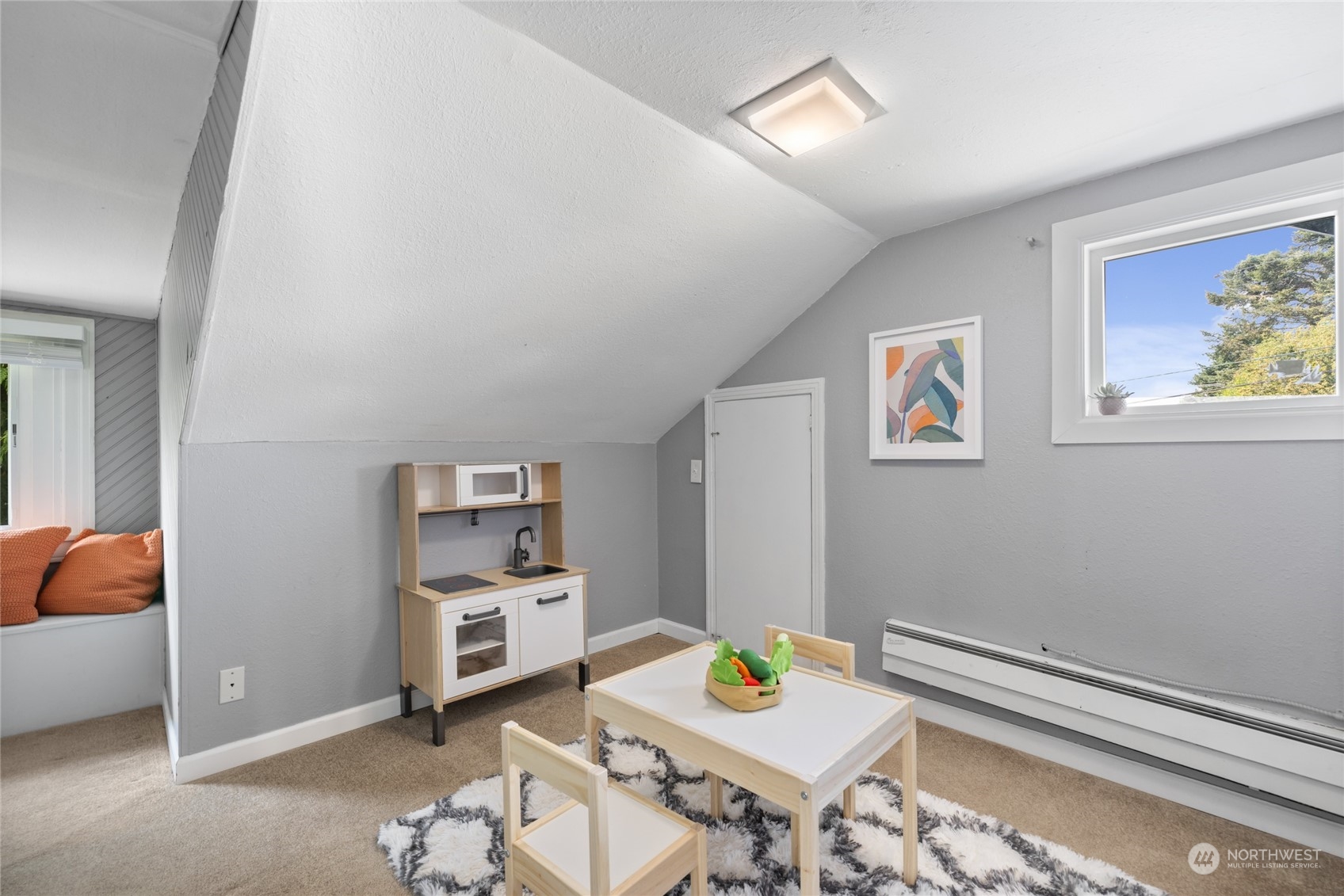 1319 E 65th Street
