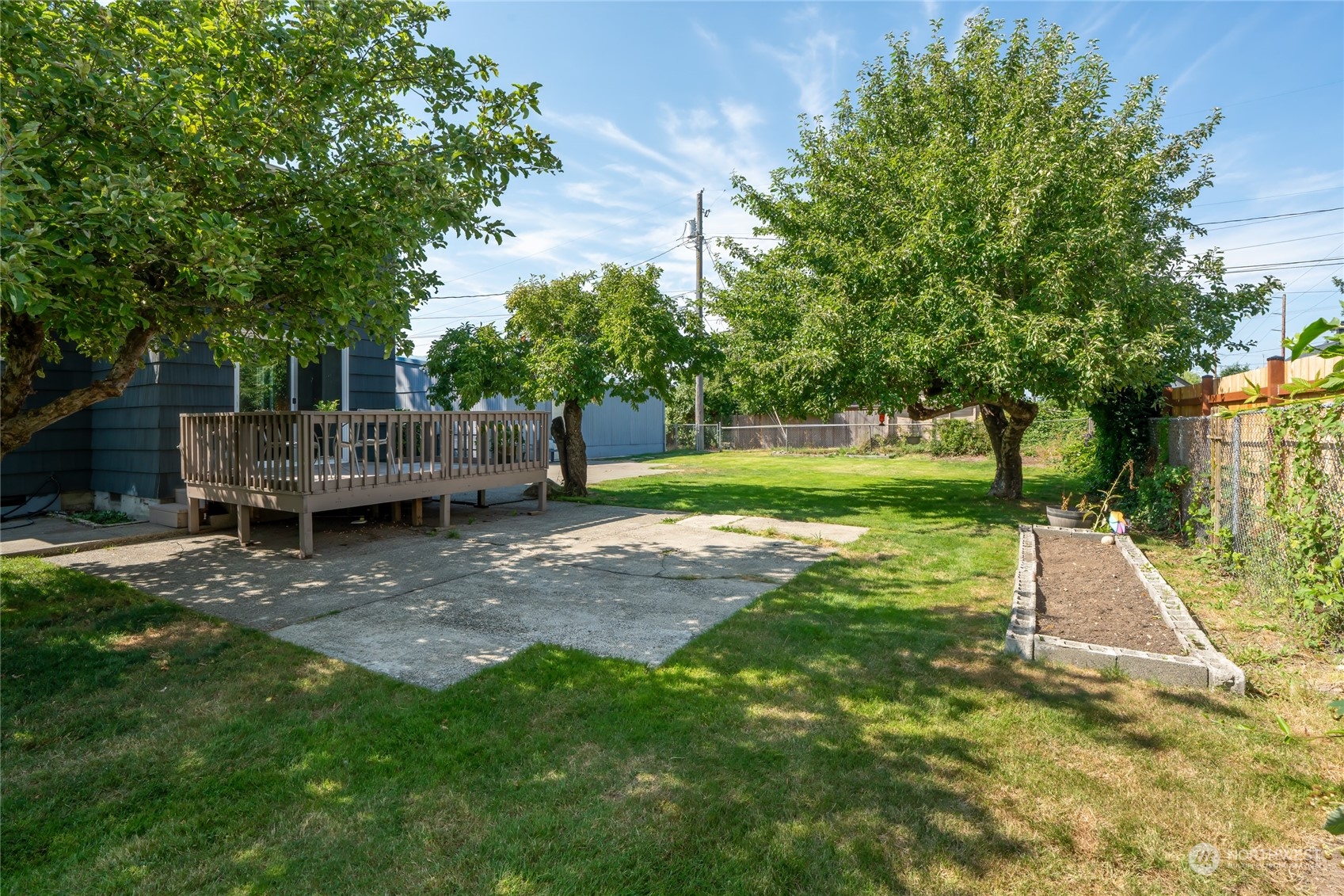 1319 E 65th Street