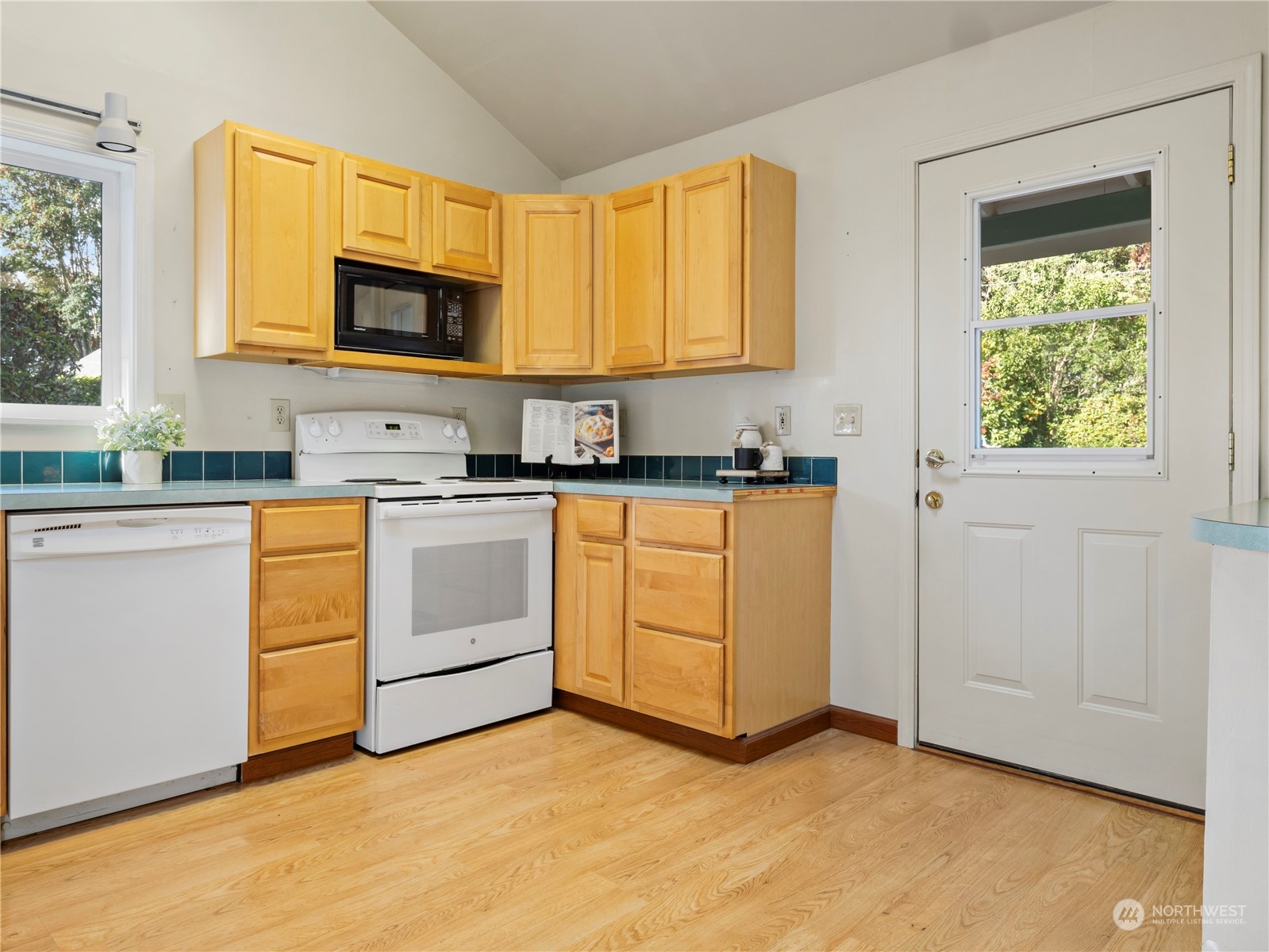 5250 Hansberry Street NW