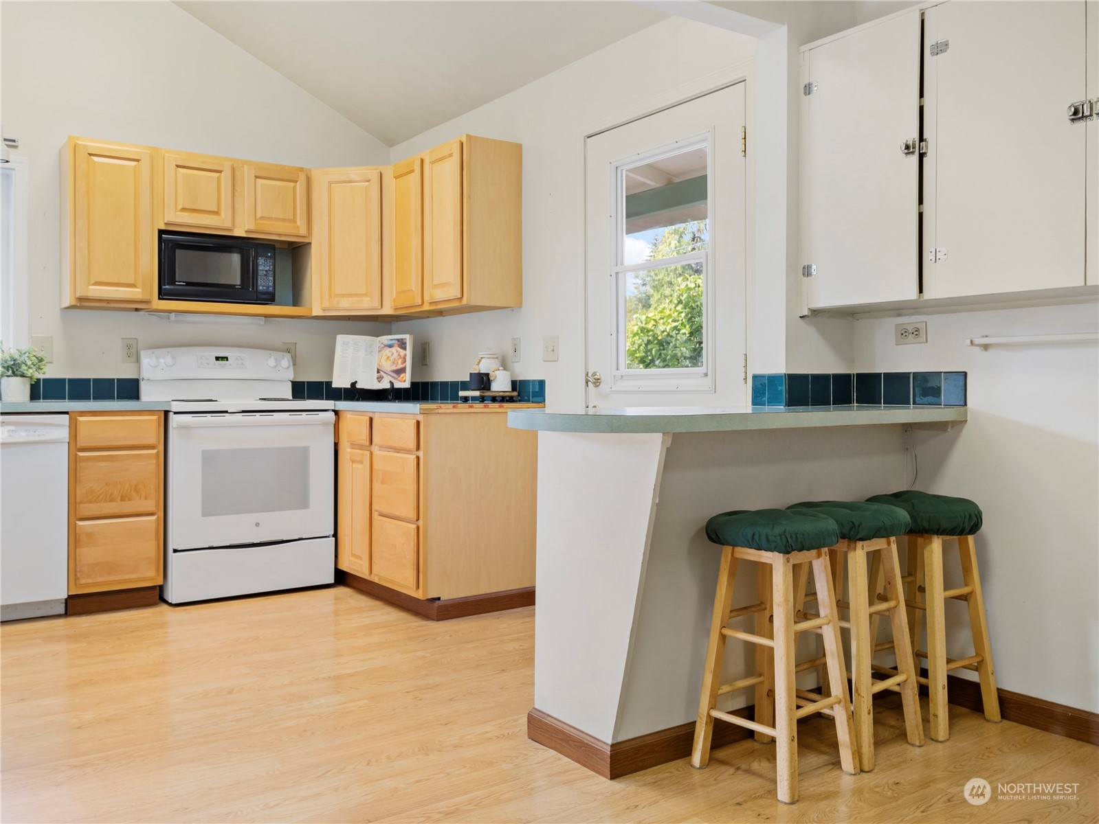 5250 Hansberry Street NW