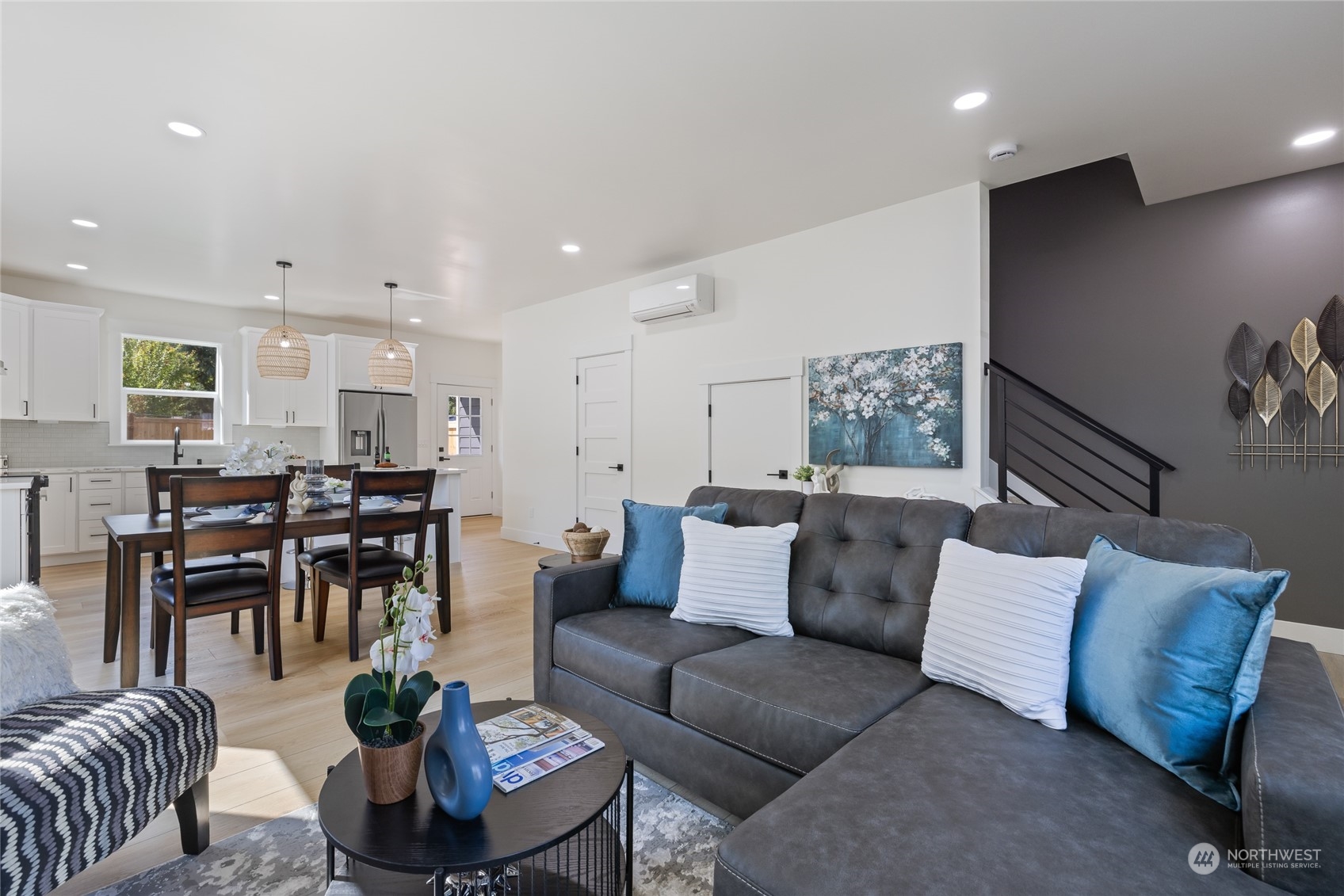 1838 E Morton Street