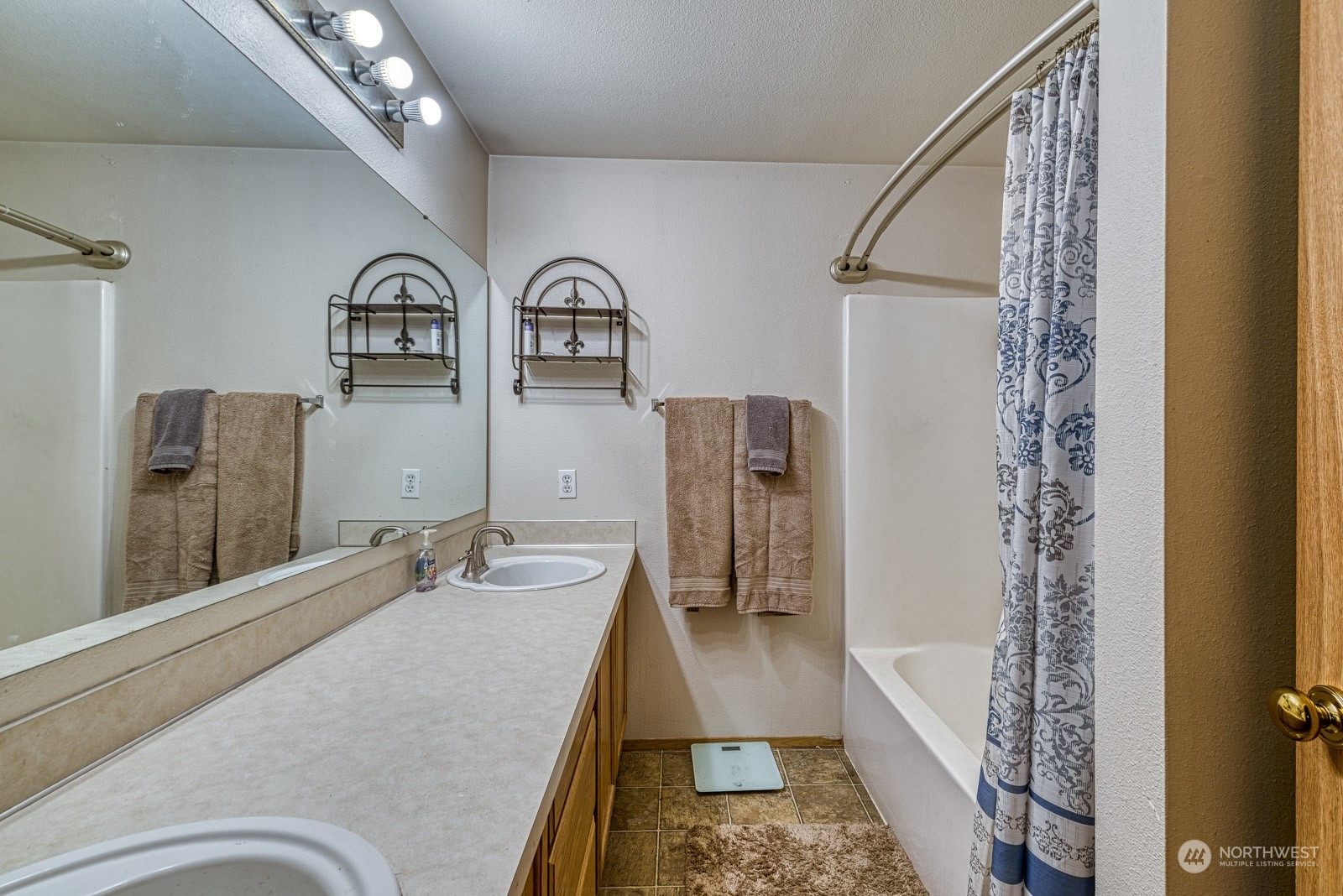 7713 193rd Street Ct