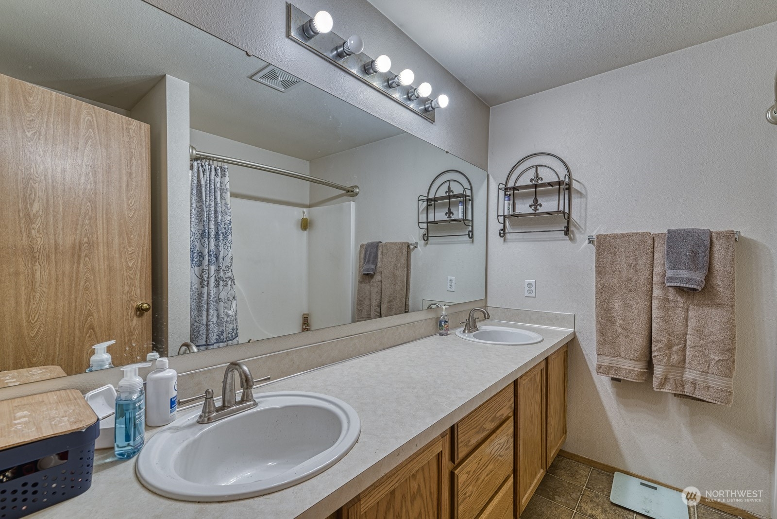 7713 193rd Street Ct