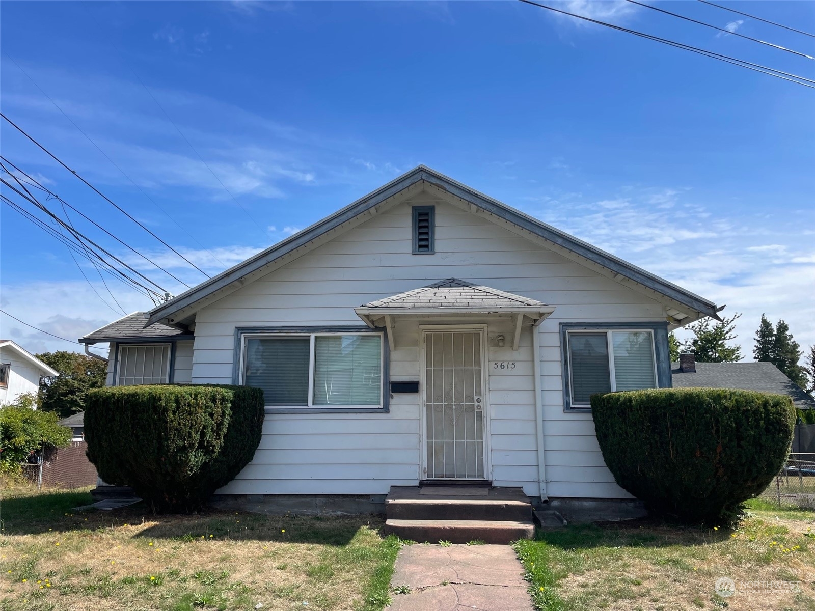 5615 S Fawcett Avenue