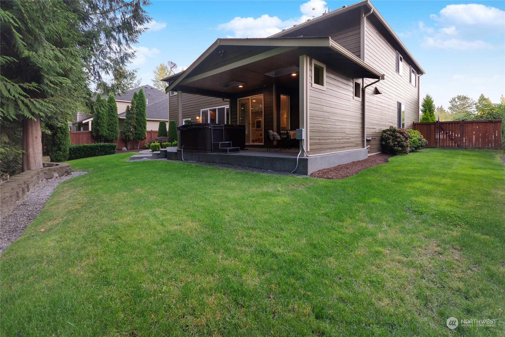 6028 213th Avenue Ct E