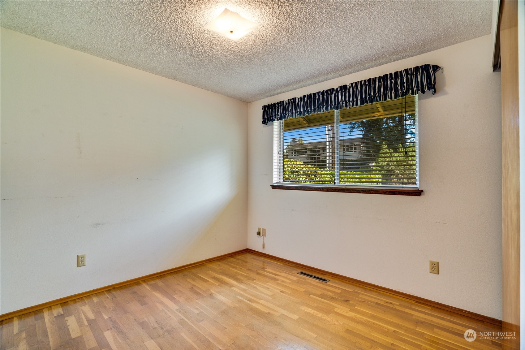 10816 114th Avenue SW