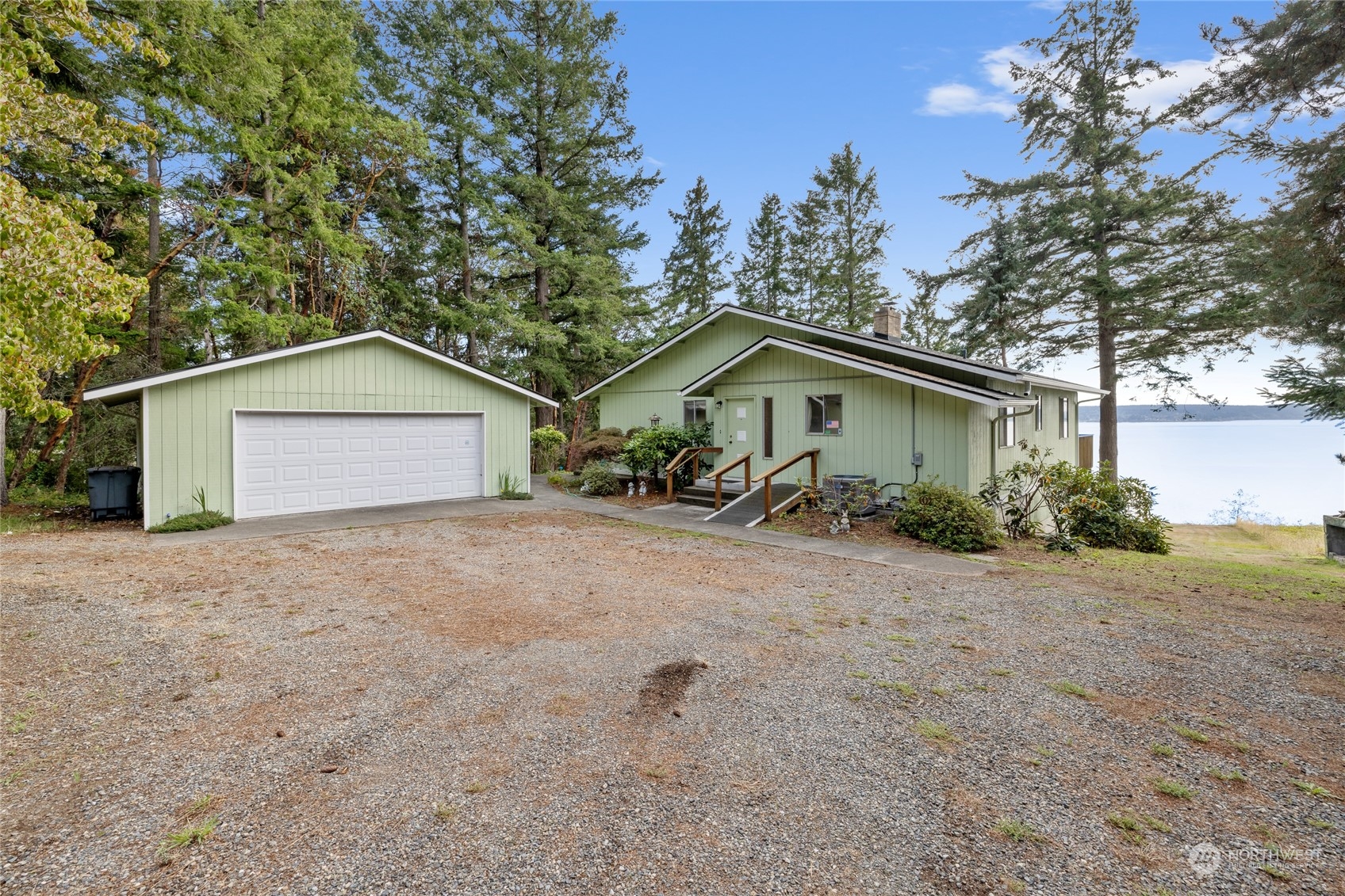1124 Queets Drive