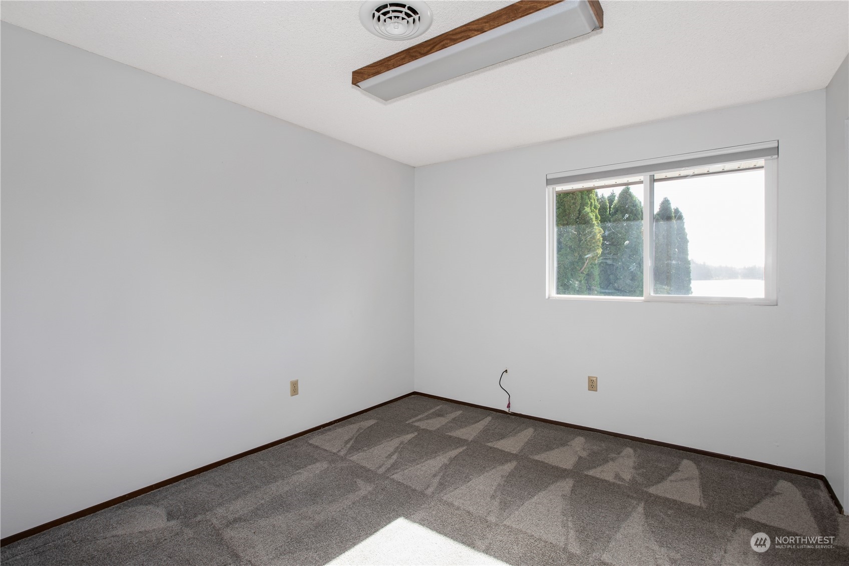 7335 Holmes Island Road SE