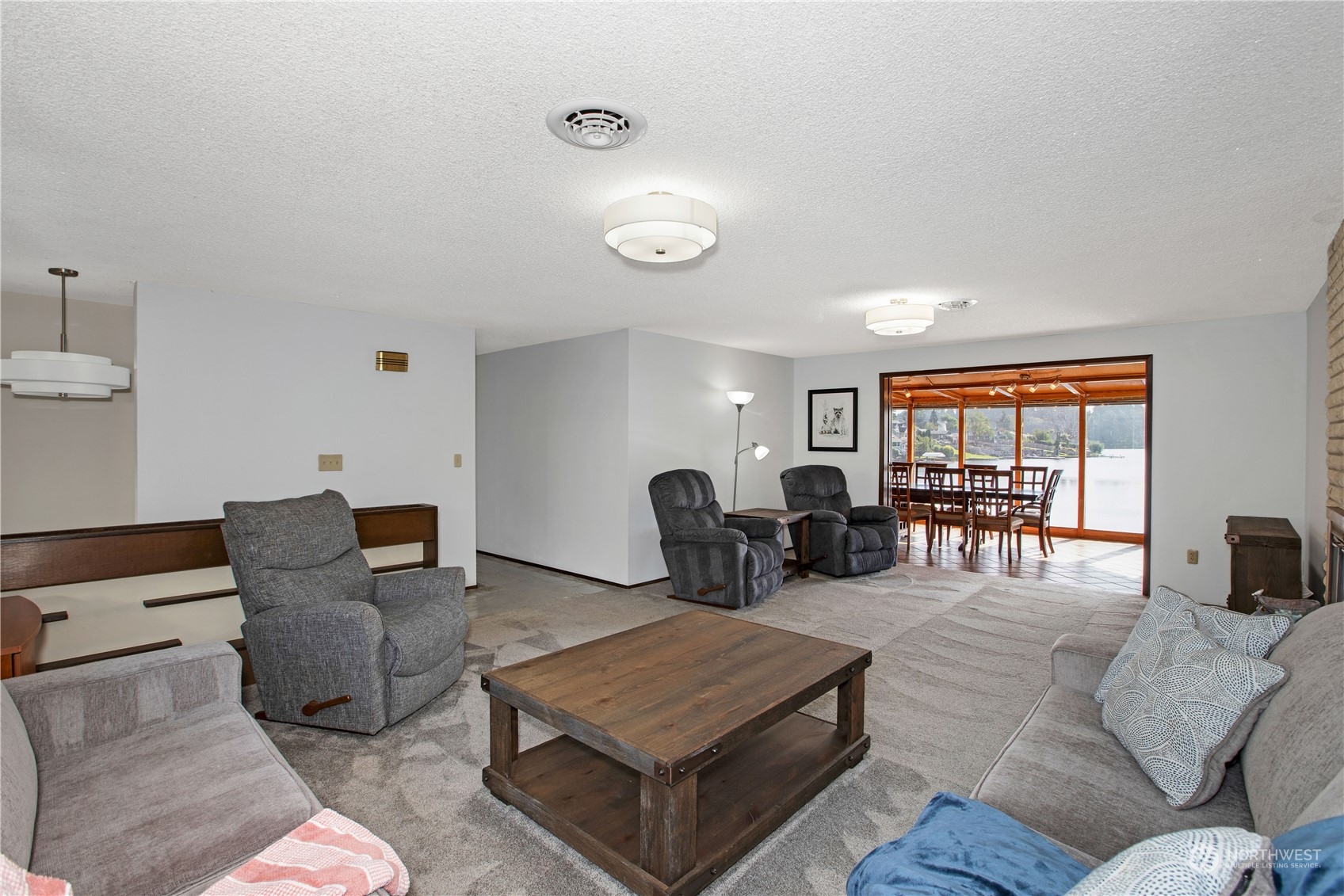 7335 Holmes Island Road SE