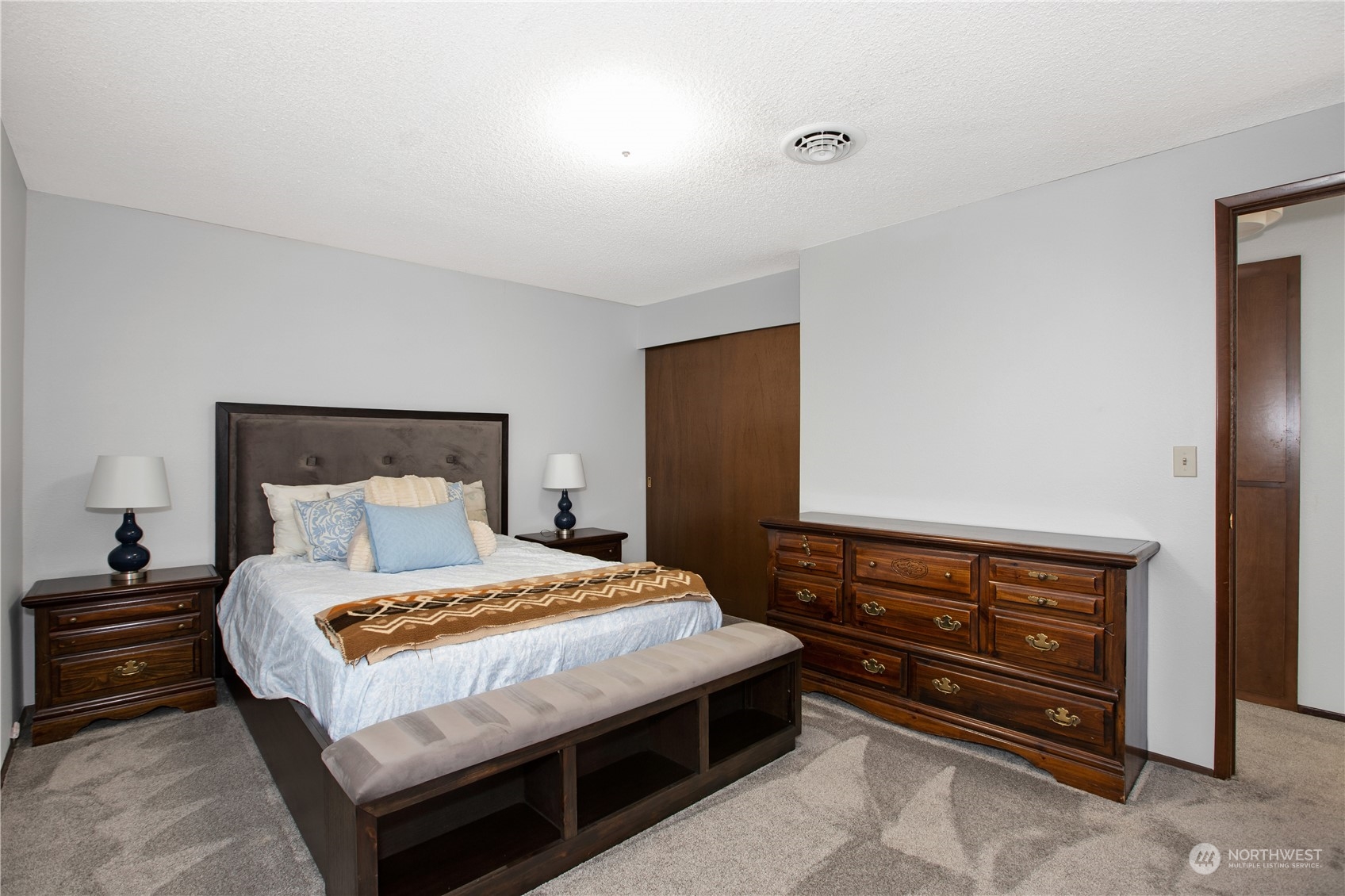 7335 Holmes Island Road SE