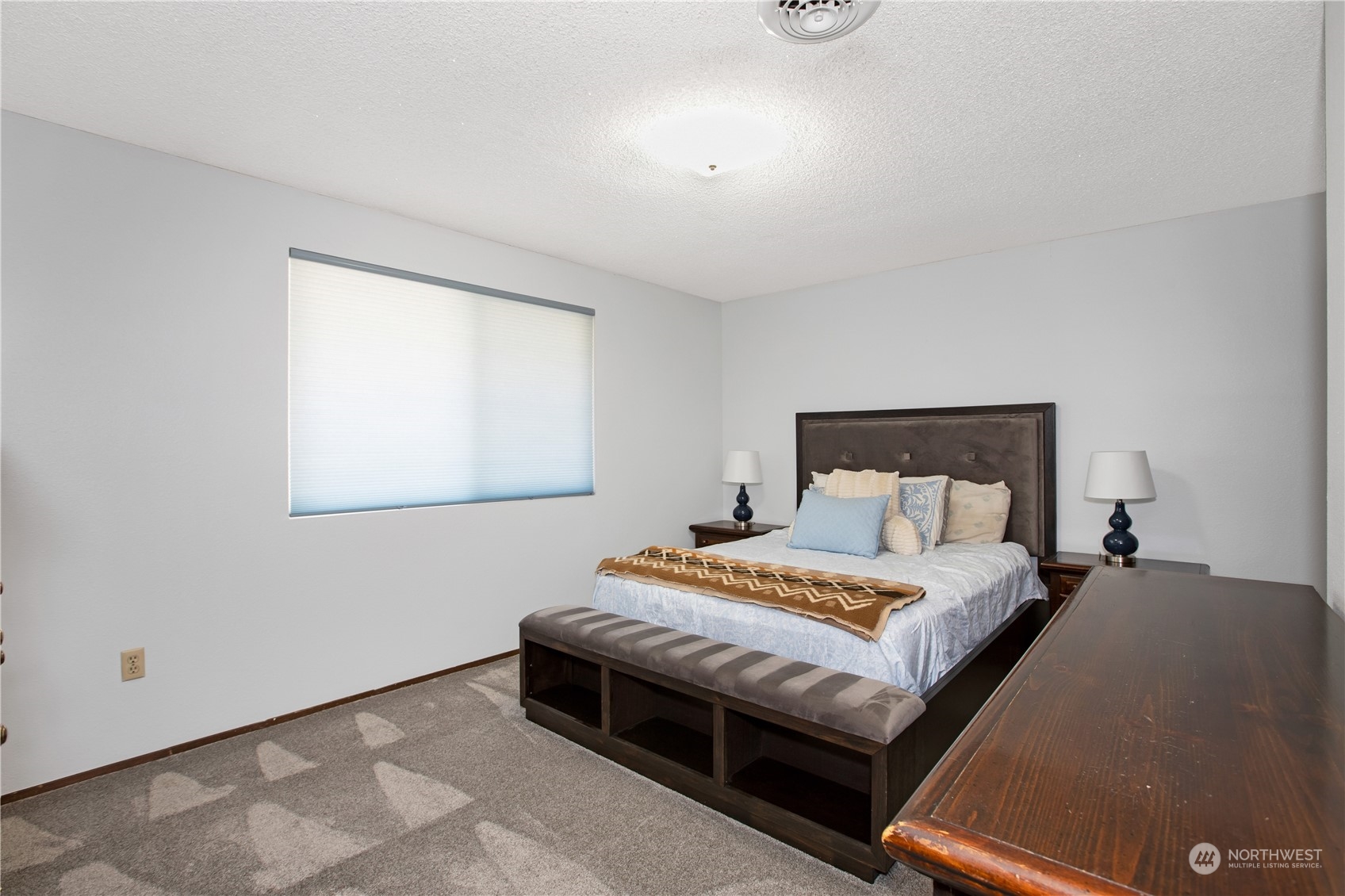 7335 Holmes Island Road SE