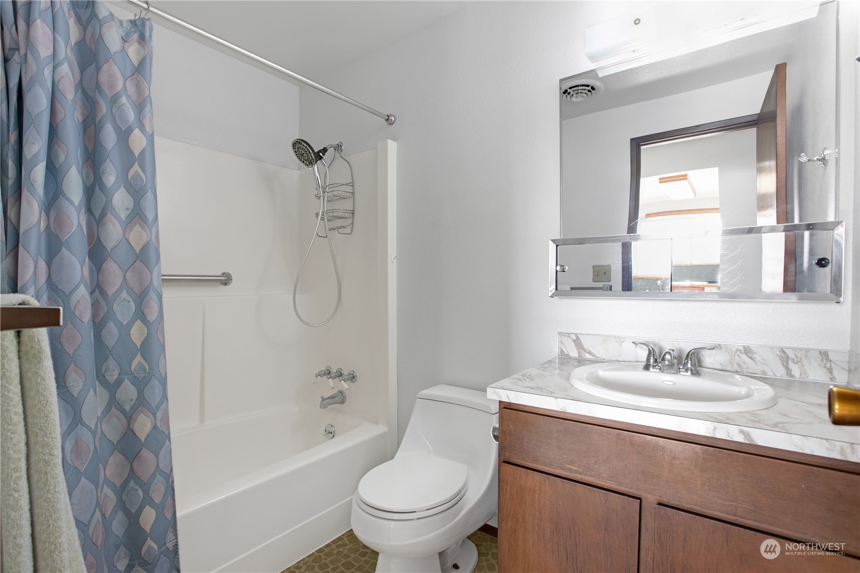 7335 Holmes Island Road SE